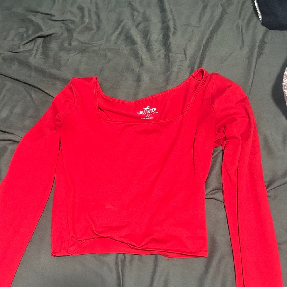 Hollister Women's Scarlet Long Sleeve Tee
